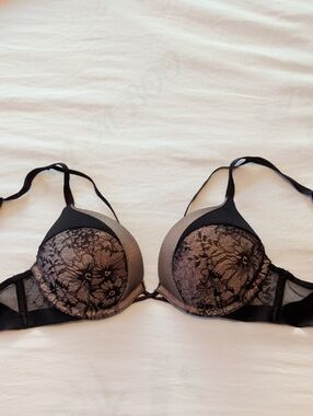 Black Lace Overlay Double Push-Up Bra